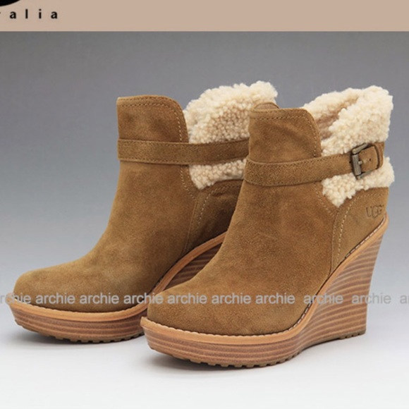 UGG Shoes - ❤️NWT Sale❤️UGG Anais Boots. Size 8.5. Beautiful!